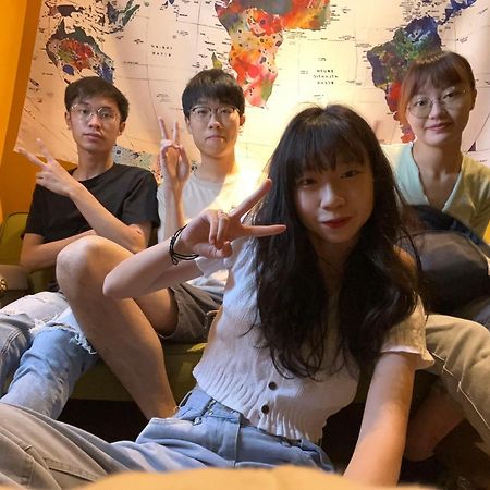 Hostel Mydeer Backpacker Tainan Zewnętrze zdjęcie