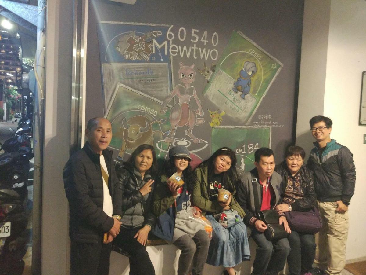 Hostel Mydeer Backpacker Tainan Zewnętrze zdjęcie