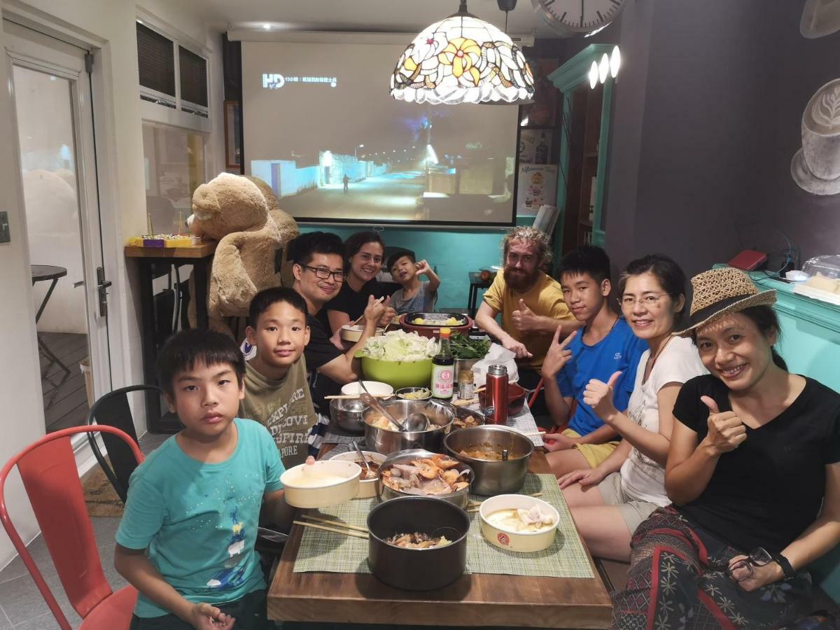 Hostel Mydeer Backpacker Tainan Zewnętrze zdjęcie