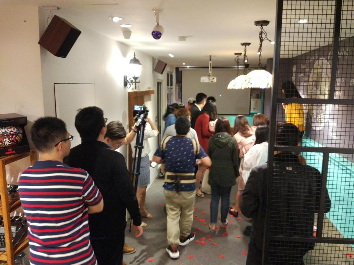 Hostel Mydeer Backpacker Tainan Zewnętrze zdjęcie