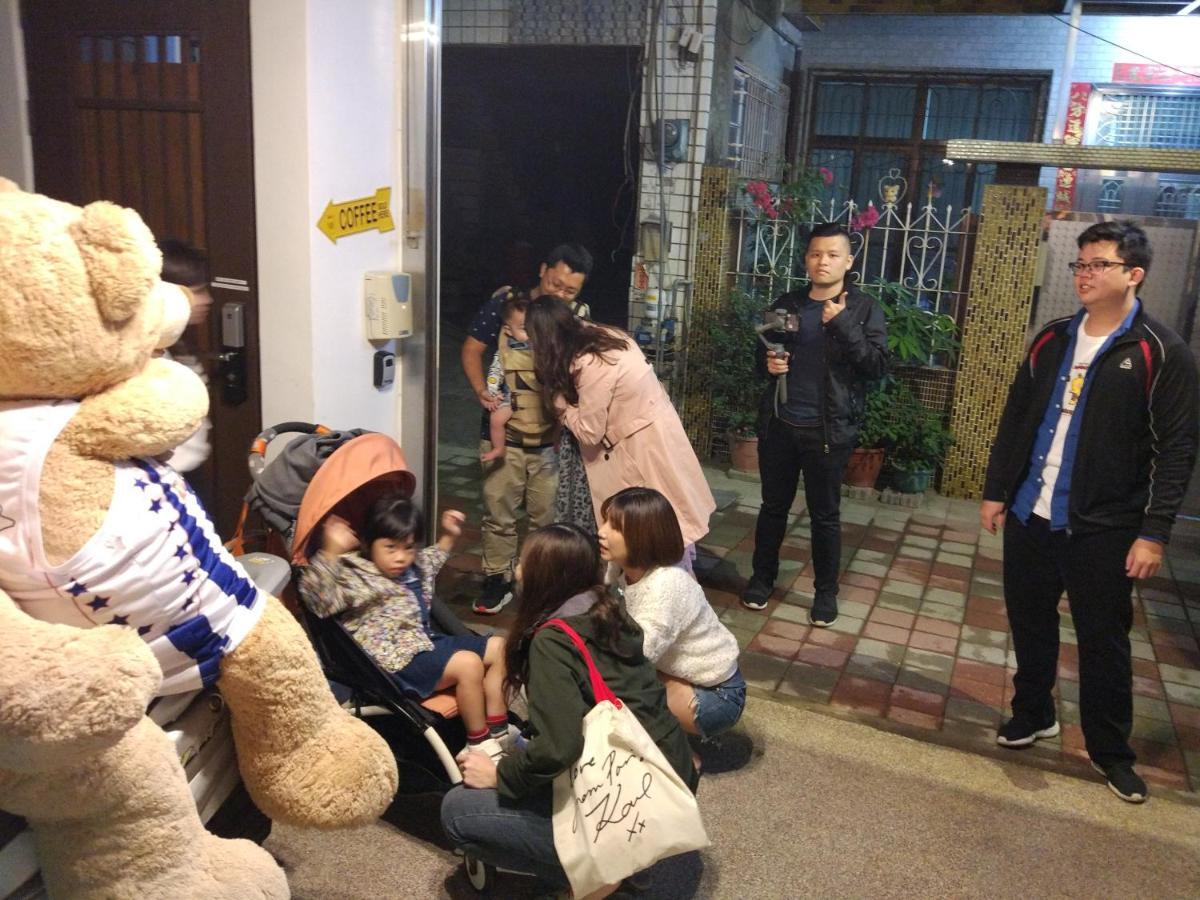 Hostel Mydeer Backpacker Tainan Zewnętrze zdjęcie